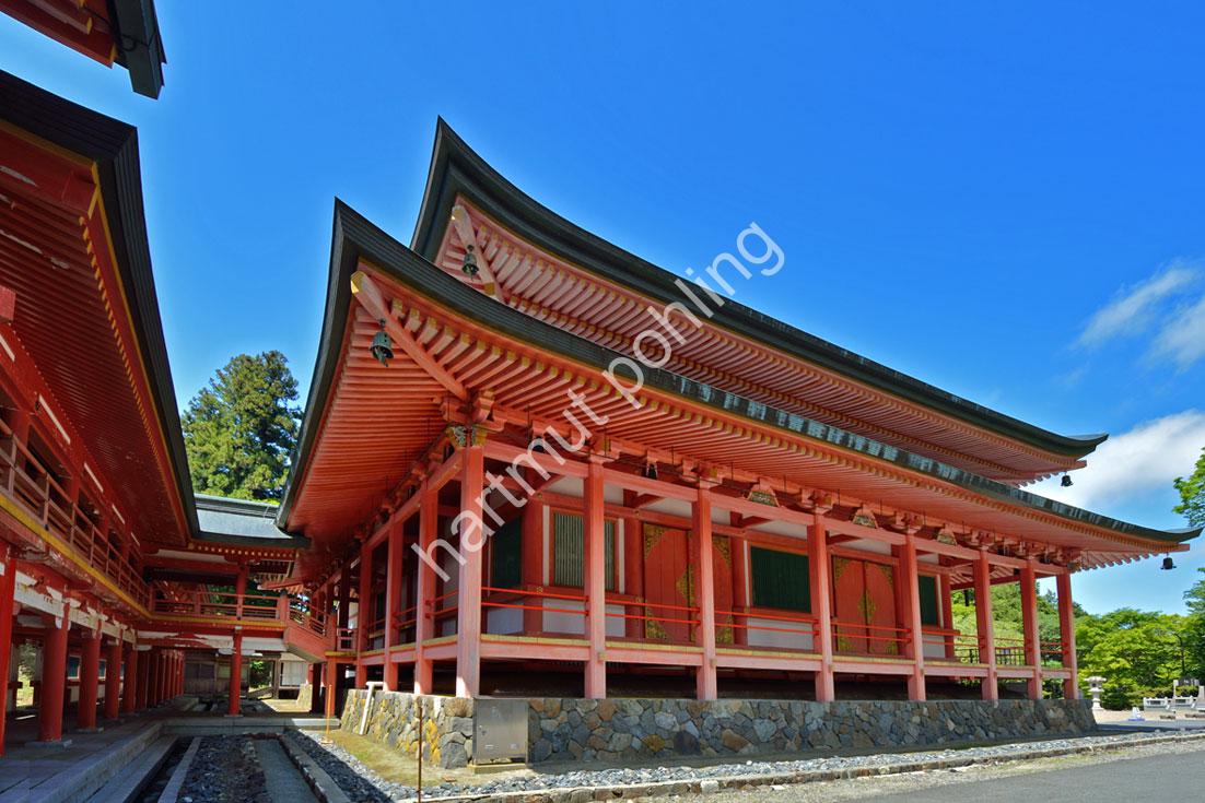JAPANESE-TEMPLE-ENRYAKU-JI-AMIDA-DO