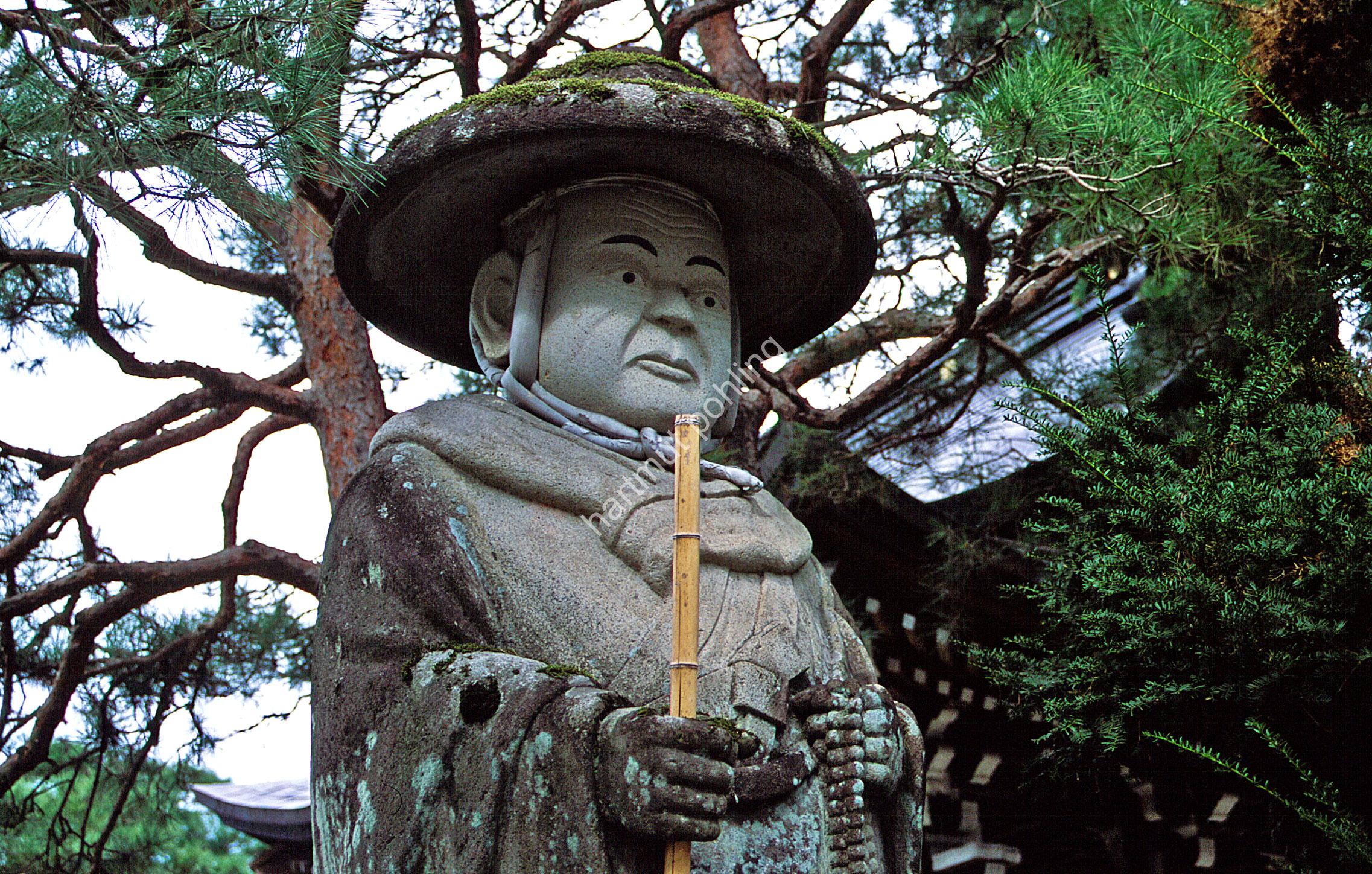 JAPANESE-TEMPLE-HIDA-KOKUBUN-JI03