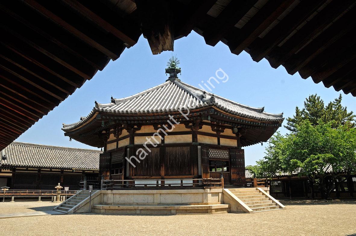 JAPANESE-TEMPLE-HORYU-JI