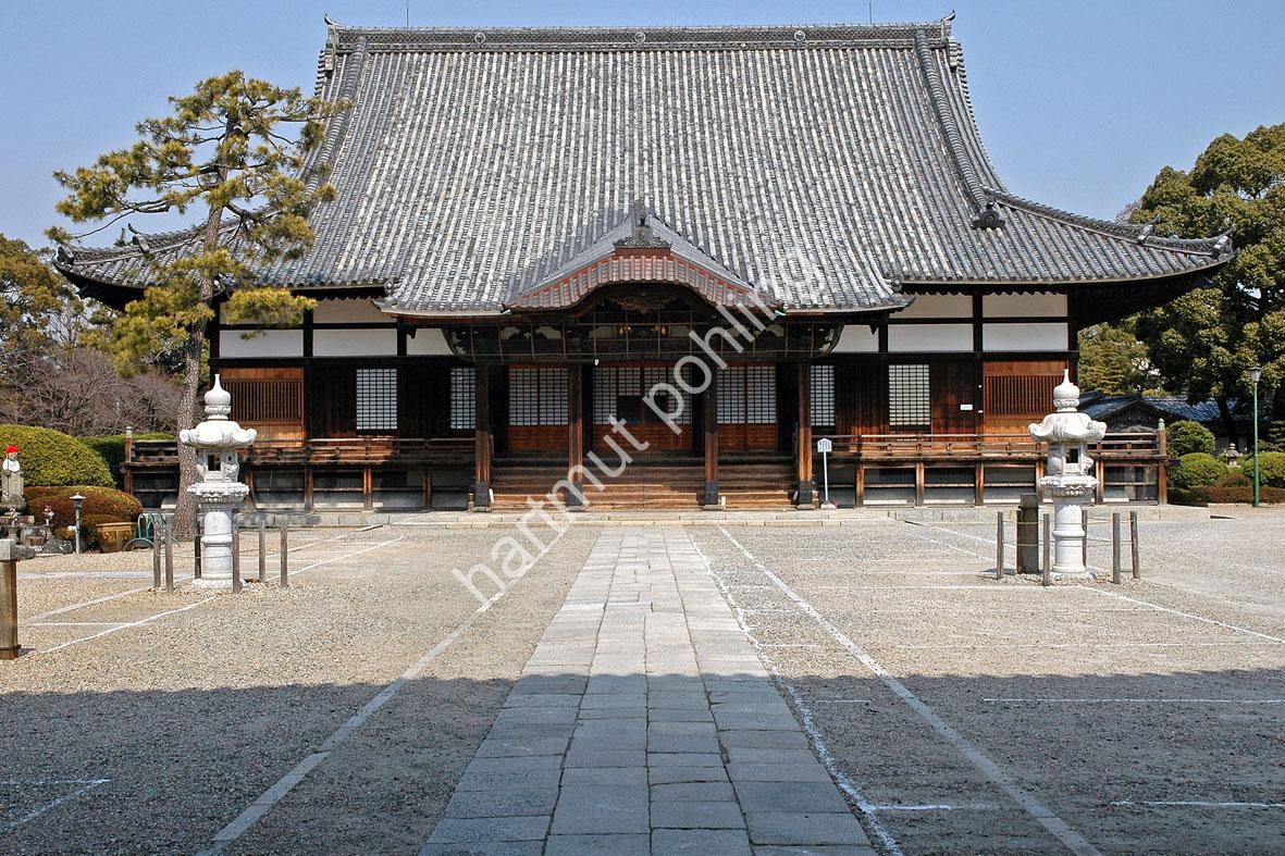 JAPANESE-TEMPLE-KENCHU-JI07