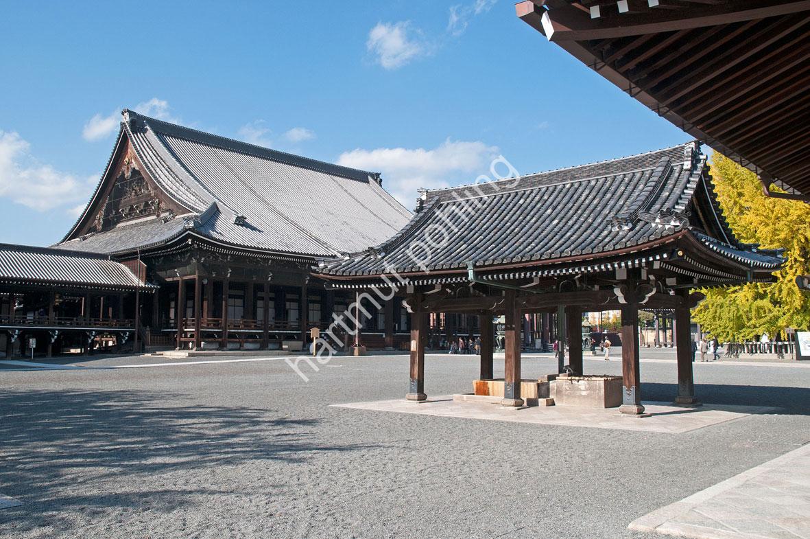 JAPANESE-TEMPLE-NISHI-HONGAN-JI04