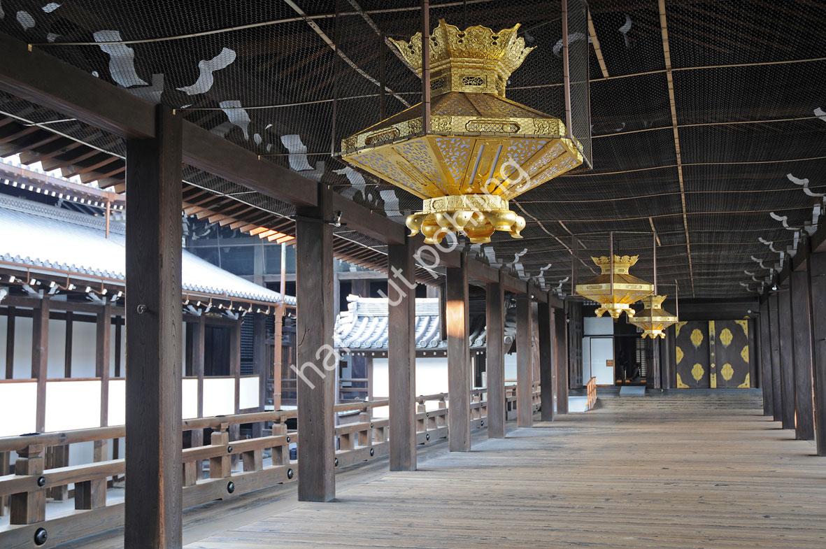 JAPANESE-TEMPLE-NISHI-HONGAN-JI16