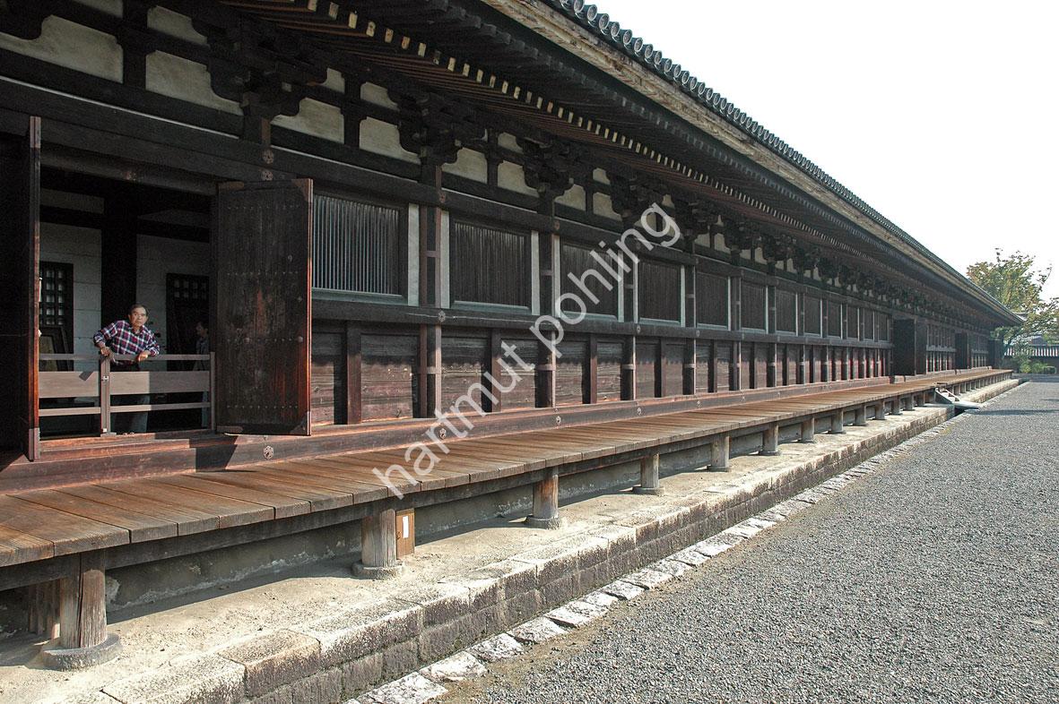 JAPANESE-TEMPLE-SANJUSANGEN-DO03