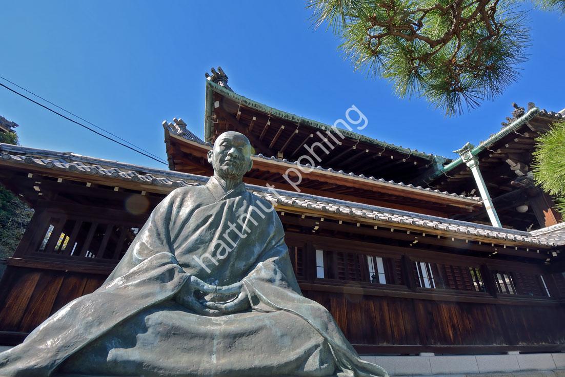 JAPANESE-TEMPLE-SENGAKU-JI-KODO-SAWAKI02