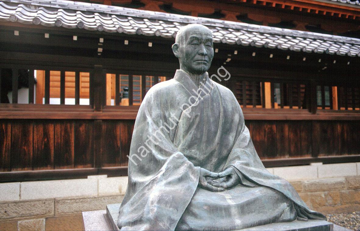 JAPANESE-TEMPLE-SENGAKU-JI08