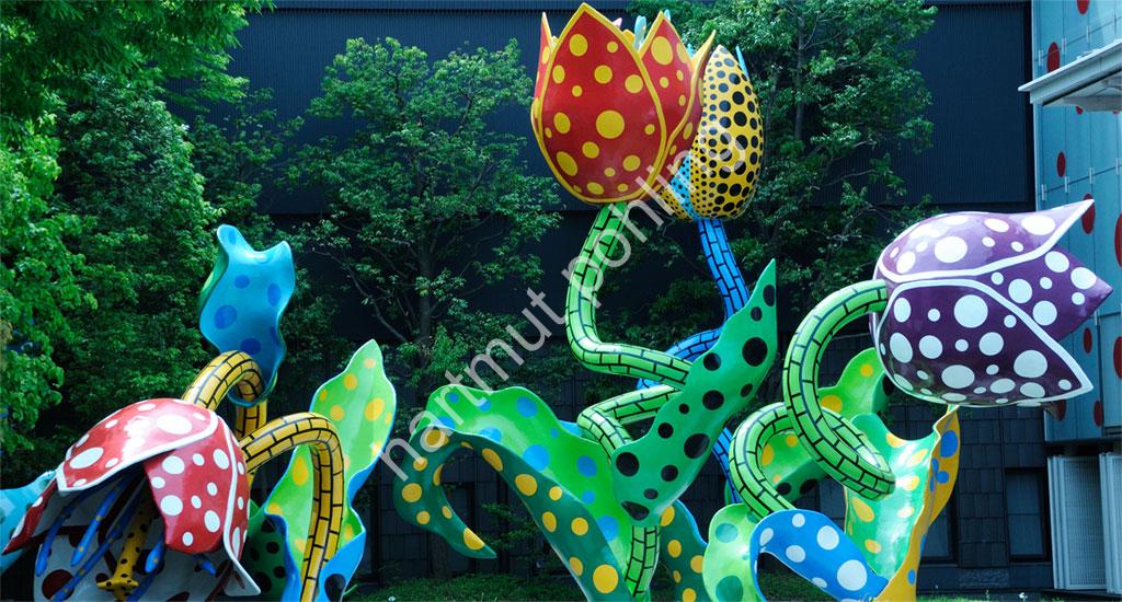 KUSAMA-YAYOI-VISIONARY-FLOWERS04