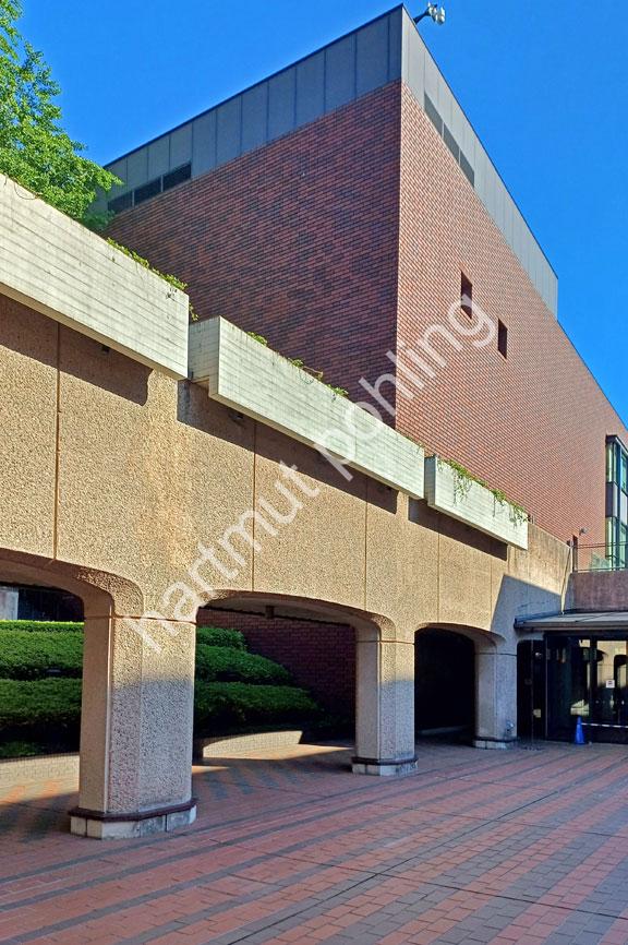 MAEKAWA-KUNIO-TOKYO-ART-MUSEUM04