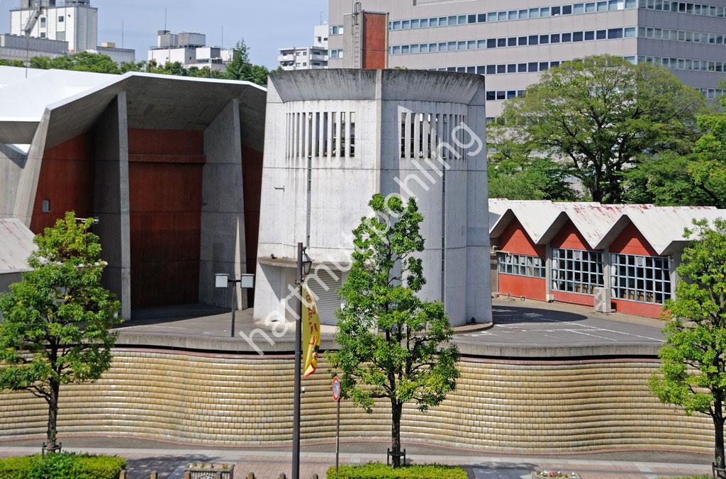 RAYMOND-ANTONIN-GUNMA-MUSIC-HALL03