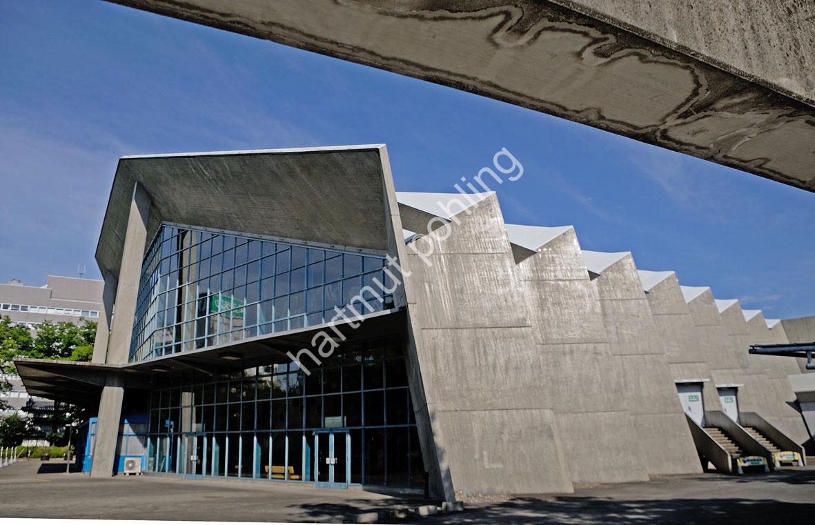 RAYMOND-ANTONIN-GUNMA-MUSIC-HALL13