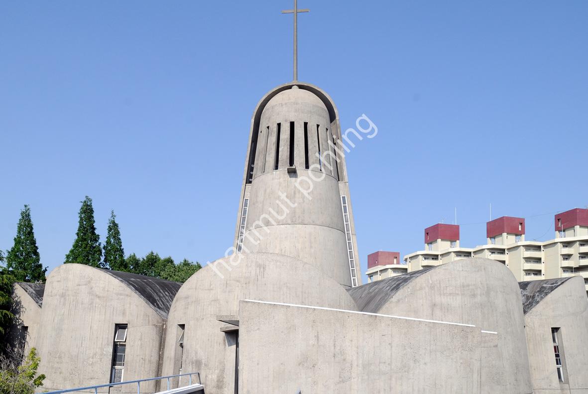 RAYMOND-ANTONIN-NANZAN-UNIVERSITY-CHAPEL03