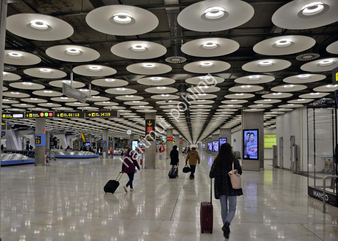 ROGERS-RICHARD-MADRID-AIRPORT06