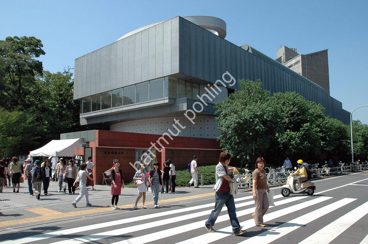 ROKKAKU-KIJO-TOKYO-UNIVERSITY-ARTS02