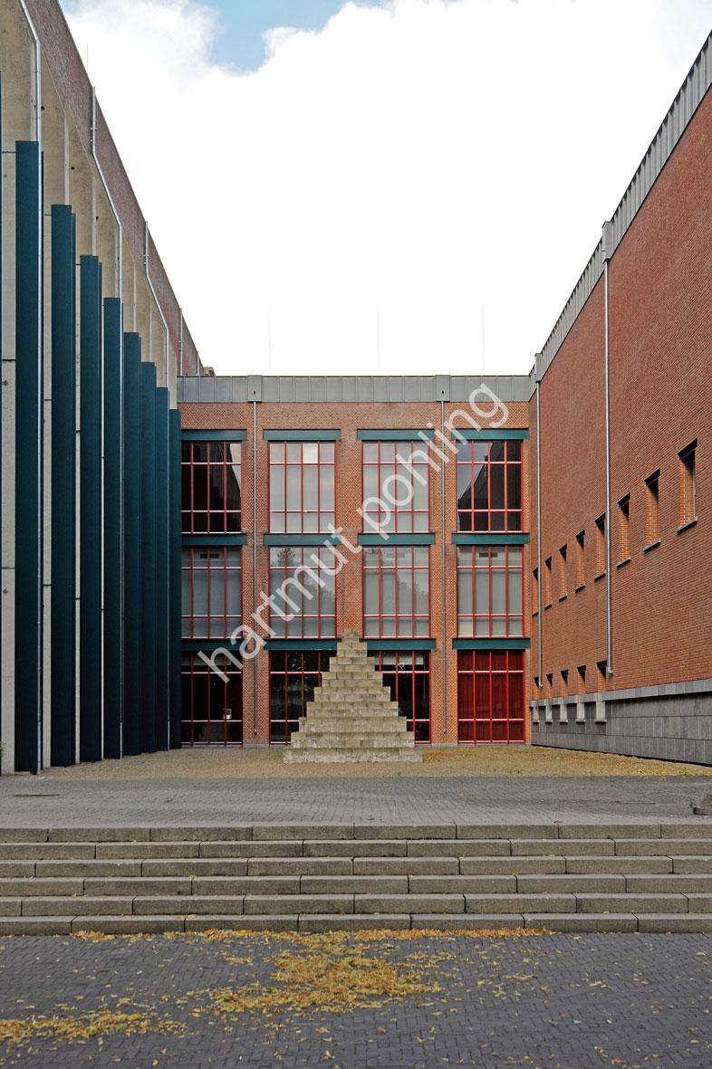 ROSSI-ALDO-BONNEFANTEN-MUSEUM-MAASTRICHT05