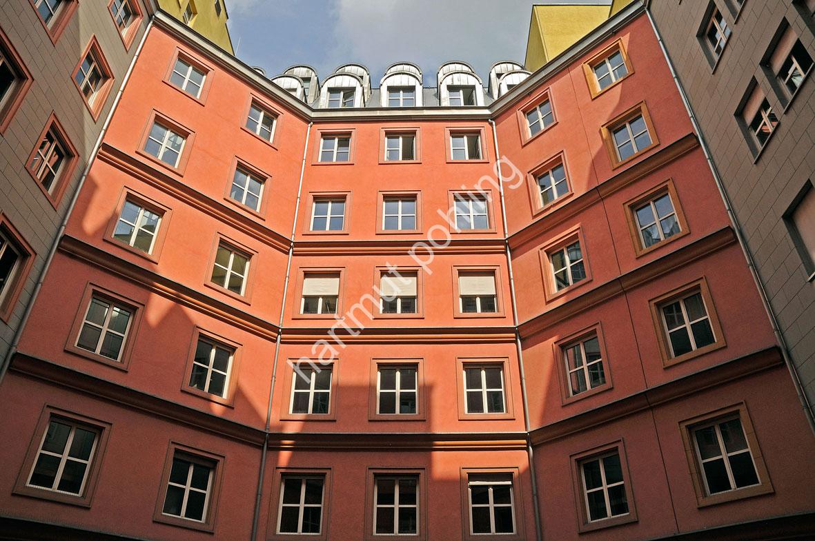 ROSSI-ALDO-QUARTIER-SCHUETZENSTRASSE-BERLIN06