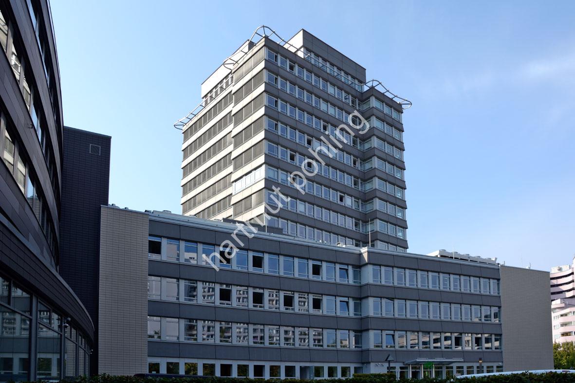 SCHAROUN-HANS-AOK-BERLIN04