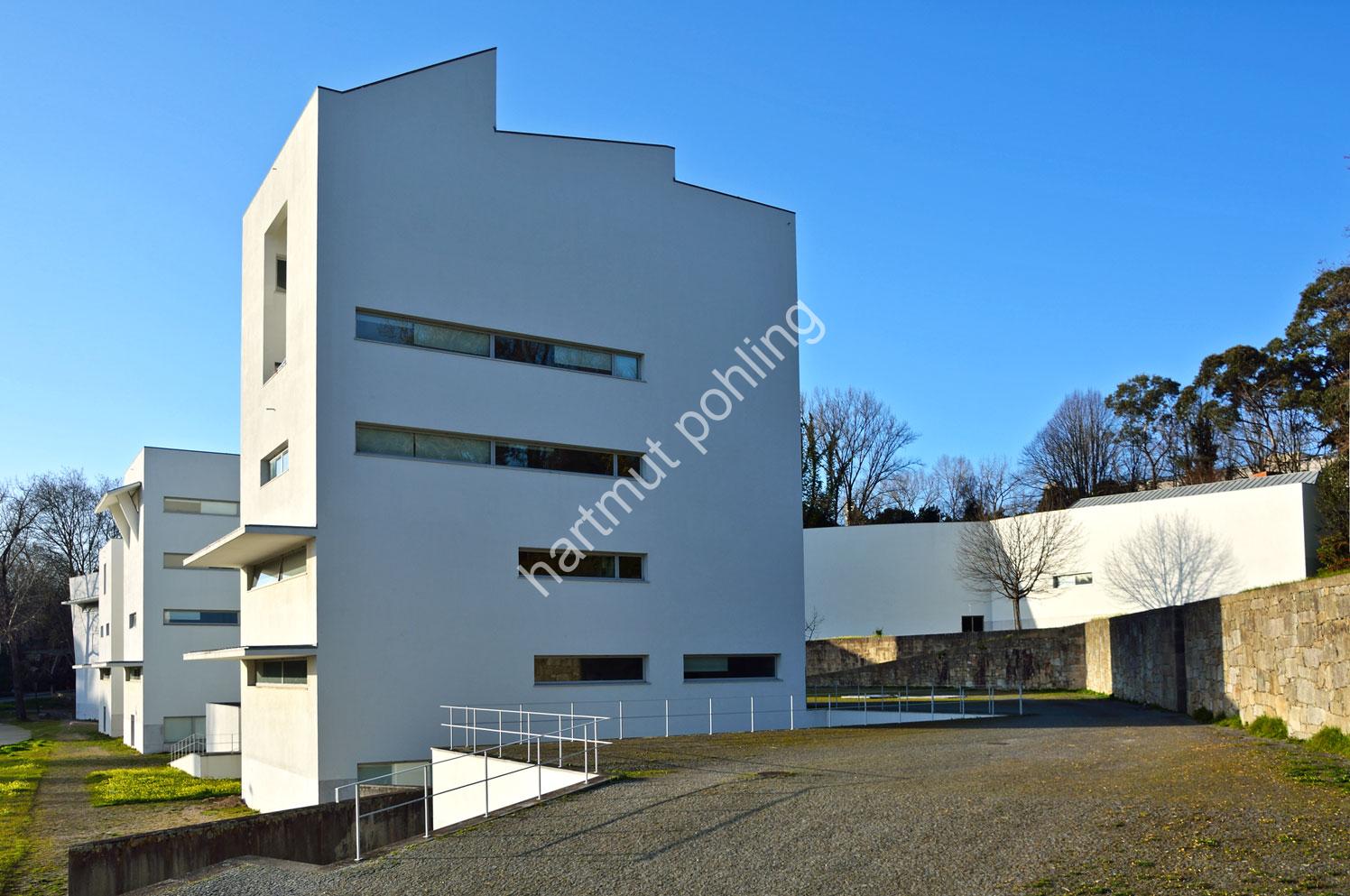 SIZA-ALVARO-PORTO-UNIVERSITY03