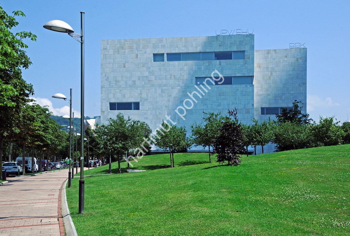 SIZA-ALVARO-UNIVERSITY-BASQUE