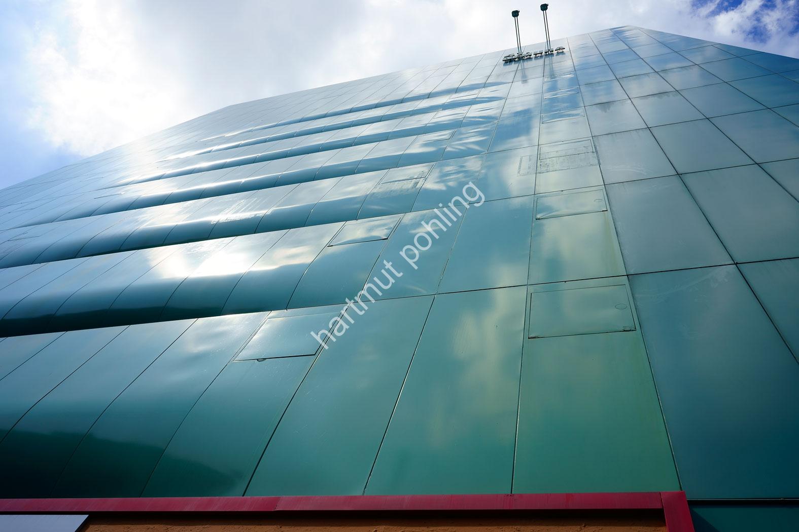 STARCK-PHILIPPE-LE-BARON-VERT16