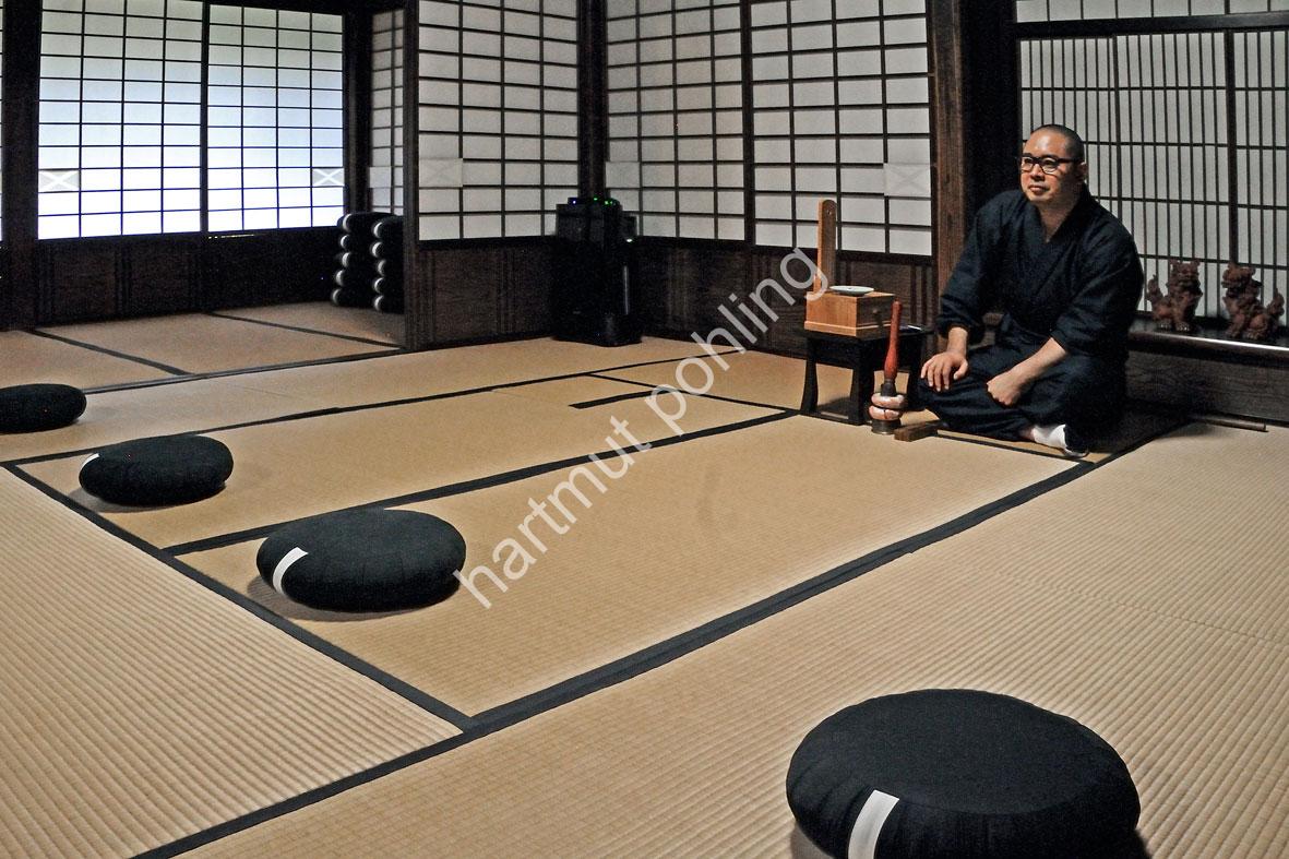 ZEN-MONK-TAKAFUMI-ZENRYU-KAWAKAMI
