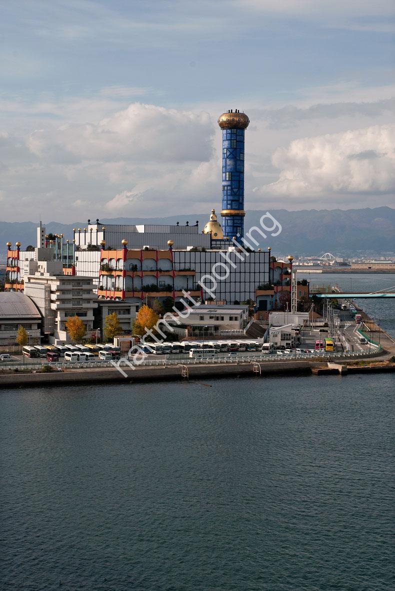 HUNDERTWASSER-MAISHIMA-SLUDGE-CENTER02