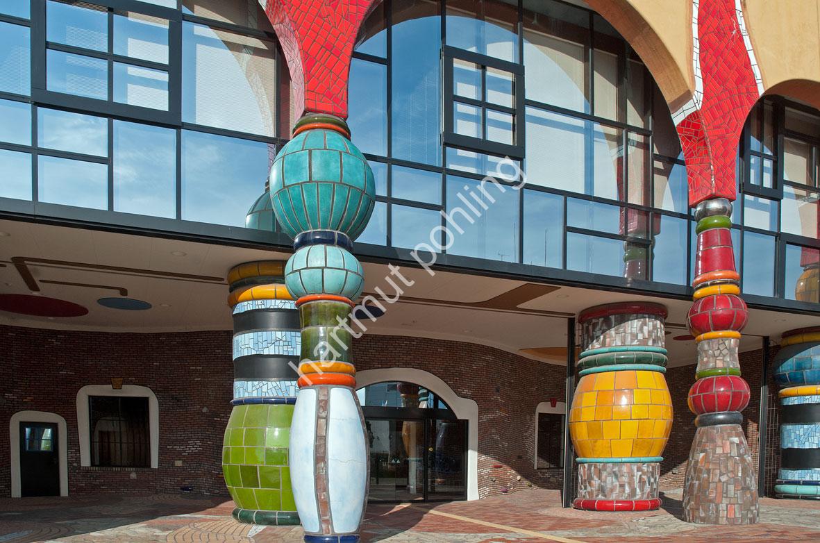 HUNDERTWASSER-MAISHIMA-SLUDGE-CENTER10