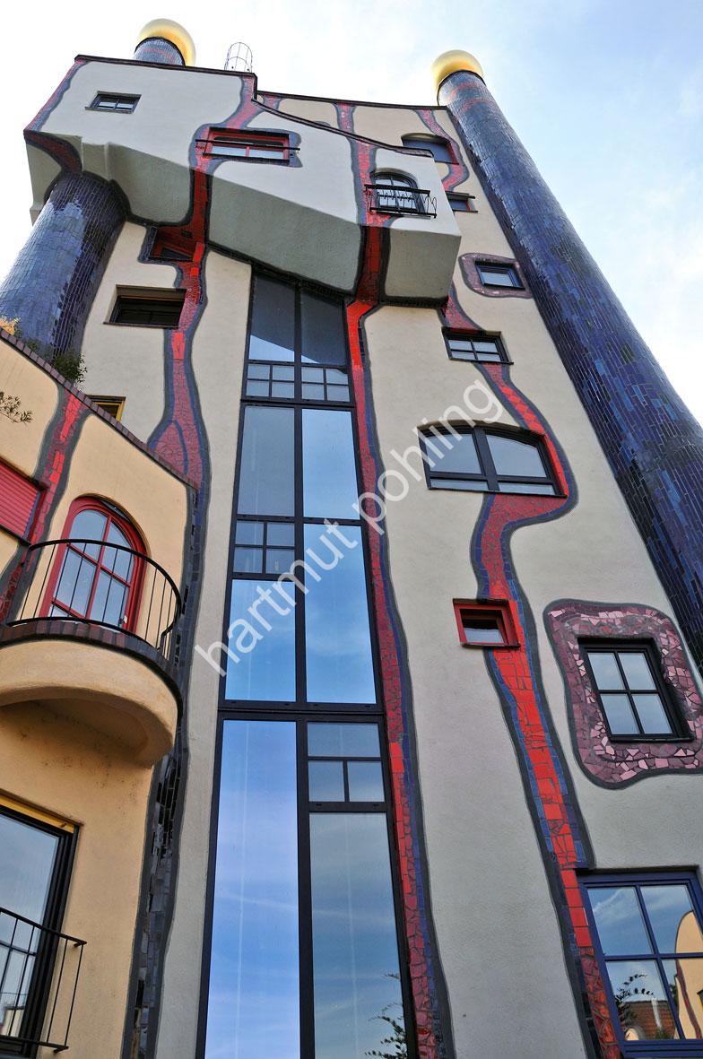 HUNDERTWASSER-HAUS-PLOCHINGEN10