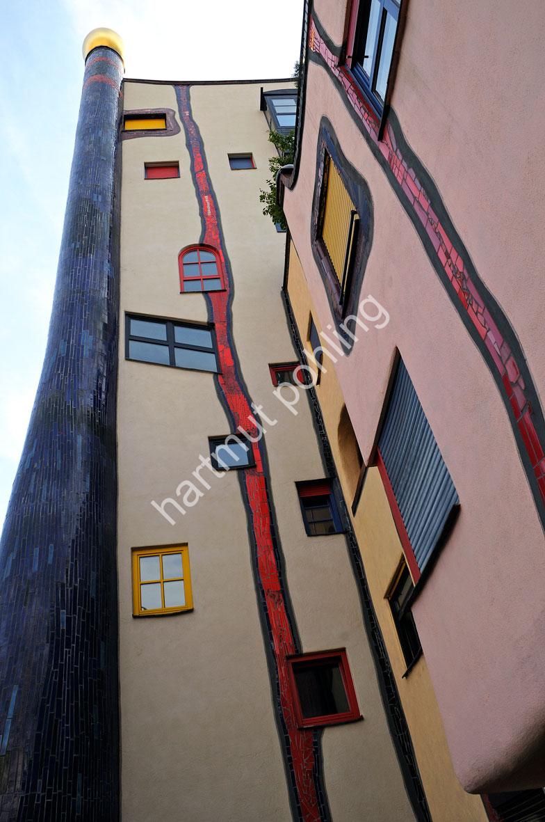 HUNDERTWASSER-HAUS-PLOCHINGEN11