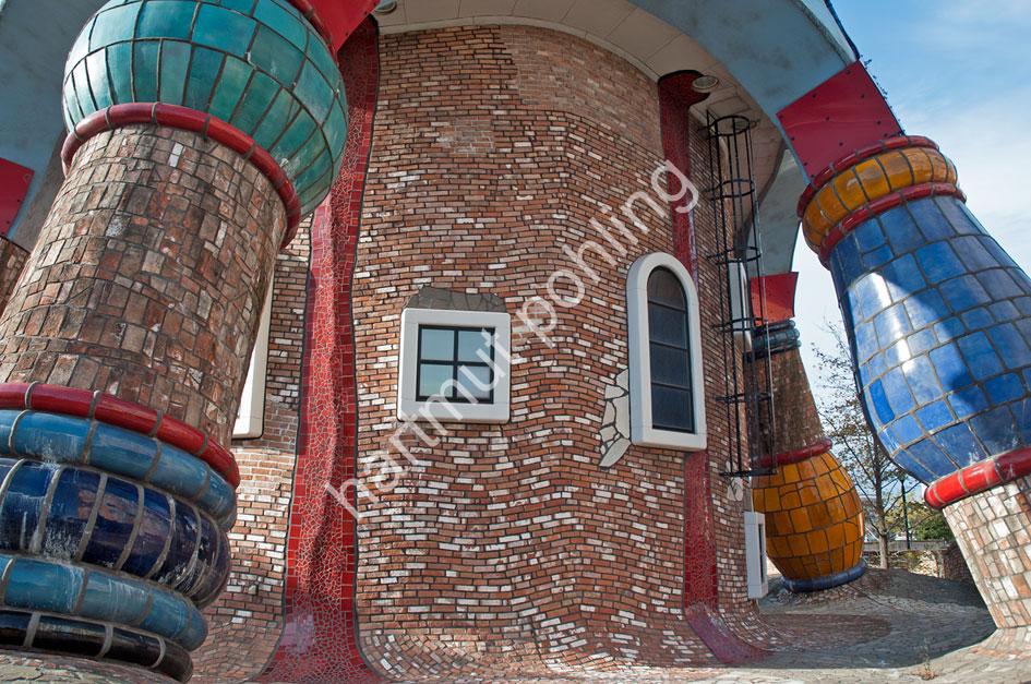 HUNDERTWASSER-MAISHIMA-INCINERATION-PLANT05