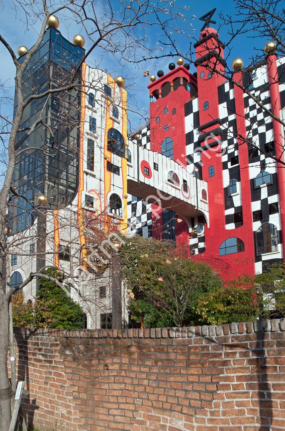 HUNDERTWASSER-MAISHIMA-INCINERATION-PLANT06