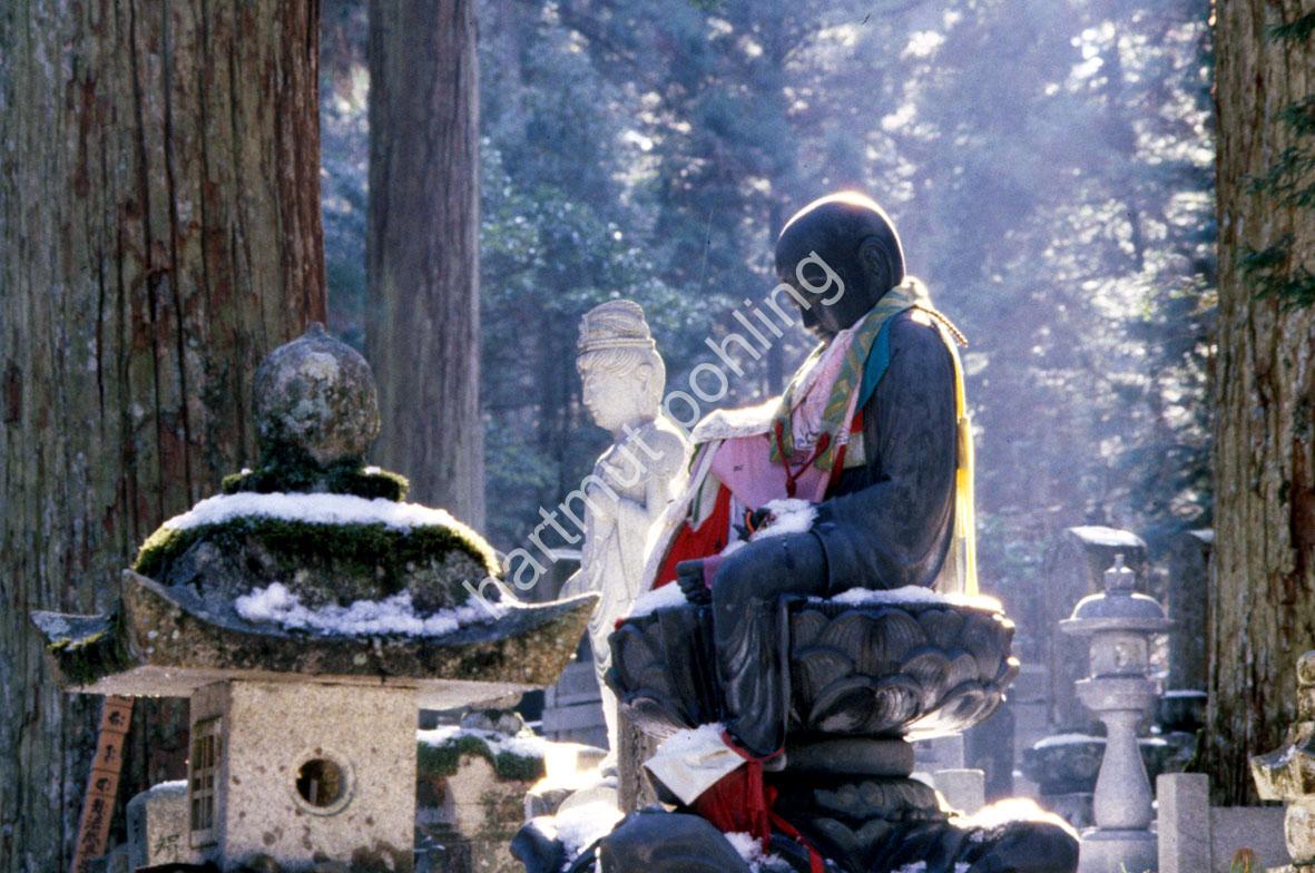 JAPAN-LANDSCAPE-KOYASAN12
