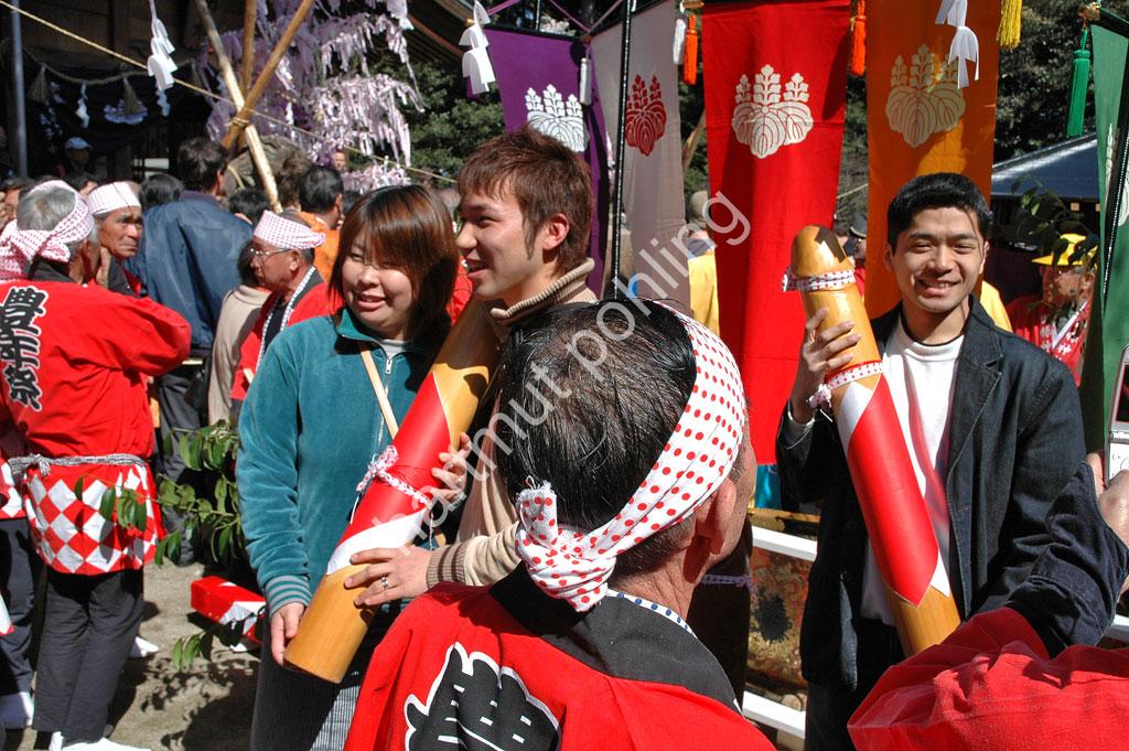 JAPAN-MATSURI-HONEN05