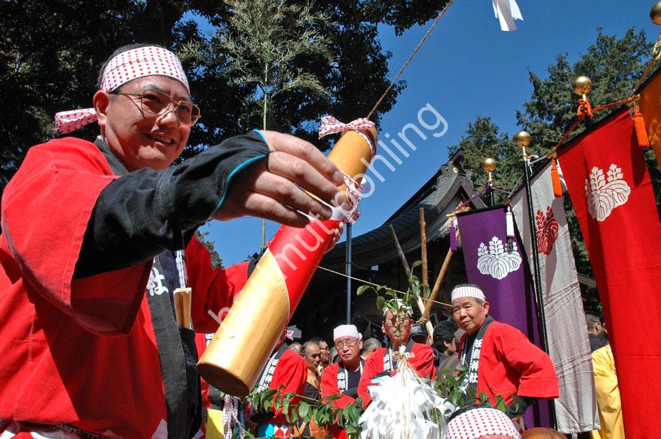 JAPAN-MATSURI-HONEN09