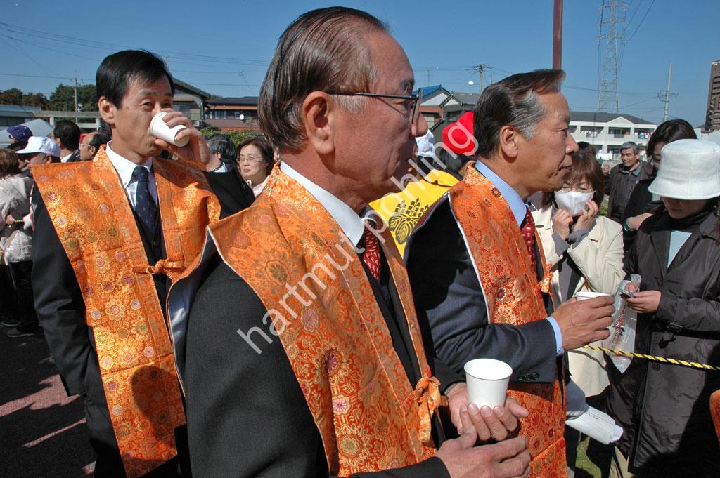 JAPAN-MATSURI-HONEN12