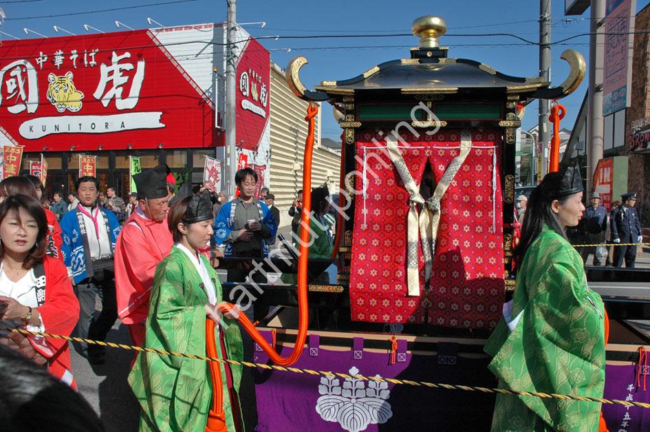 JAPAN-MATSURI-HONEN28