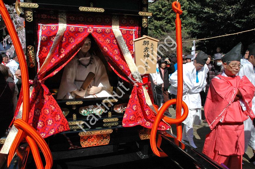 JAPAN-MATSURI-HONEN35