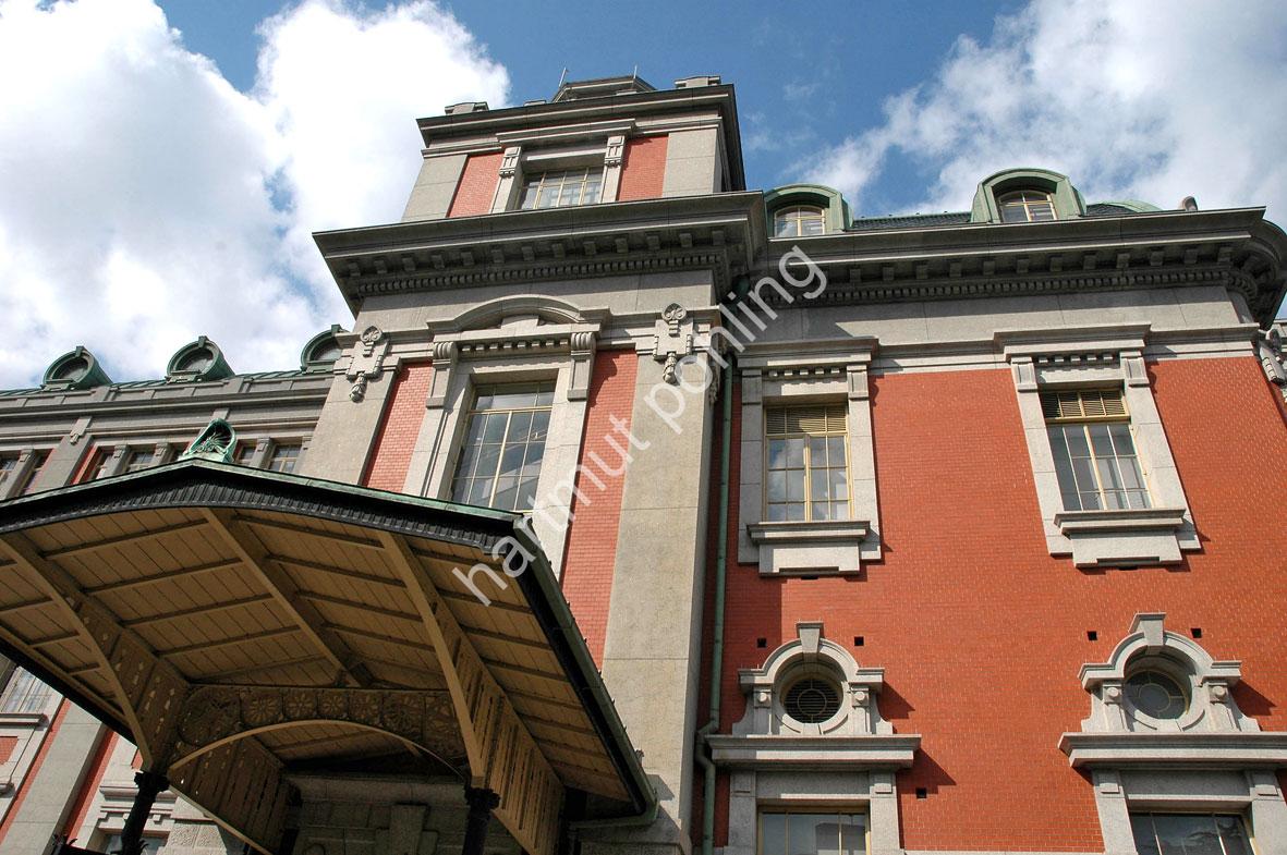TATSUNO-KINGO-OSAKA-CITY-CENTRAL-PUBLIC-HALL02