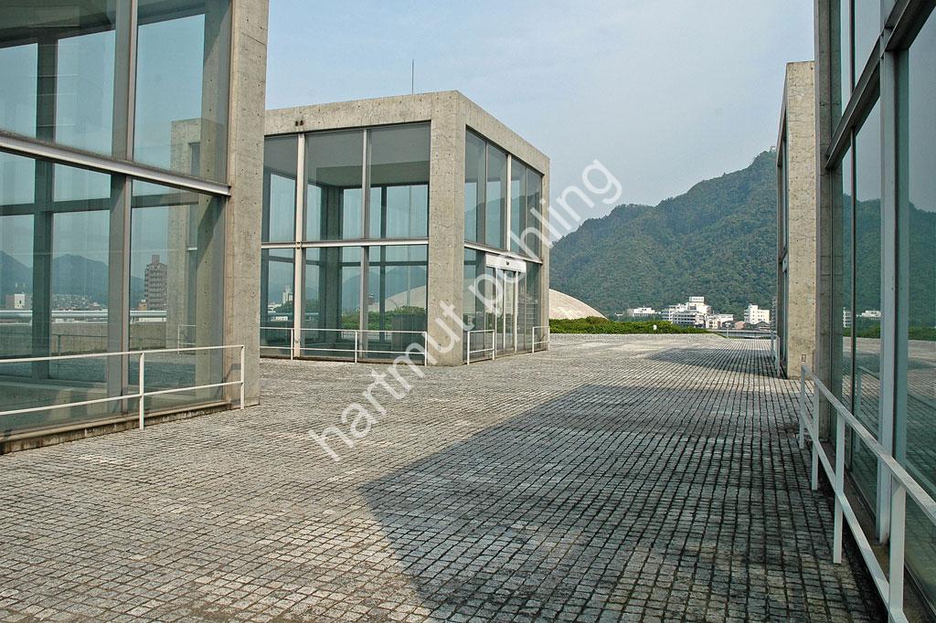 ANDO-TADAO-NAGARAGAWA-CONVENTION-CENTER05