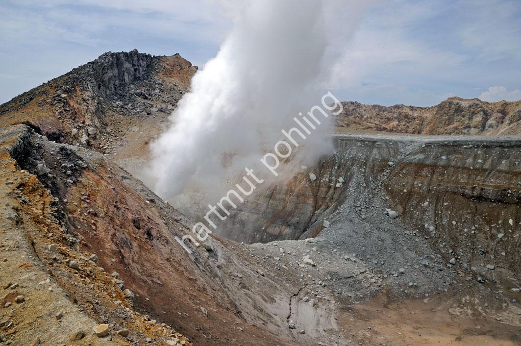 JAPAN-LANDSCAPE-MEAKAN-DAKE13