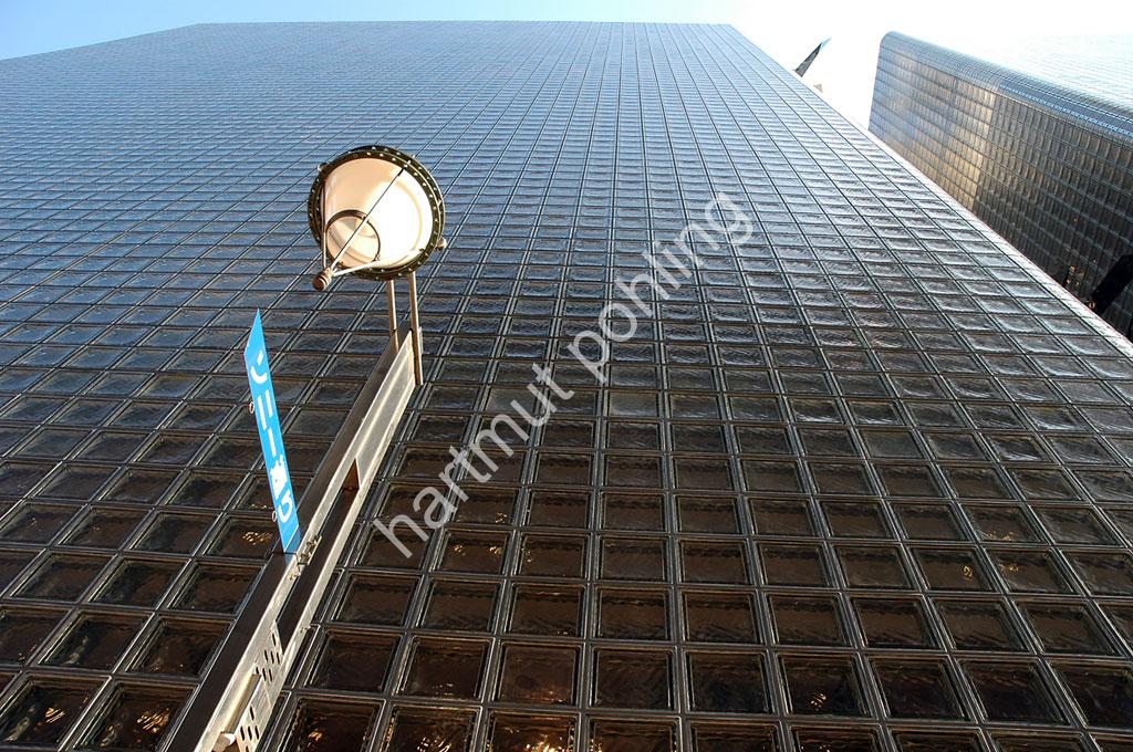 PIANO-RENZO-MAISON-HERMES-GINZA