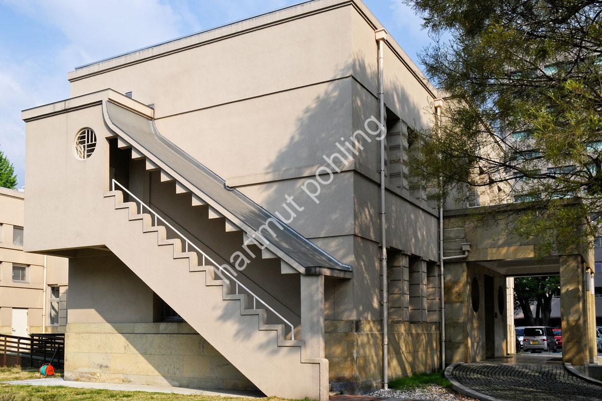 TAKEDA-GOICHI-KUMAMOTO-UNIVERSITY-YAMAZAKI-MEMORIAL-HALL04