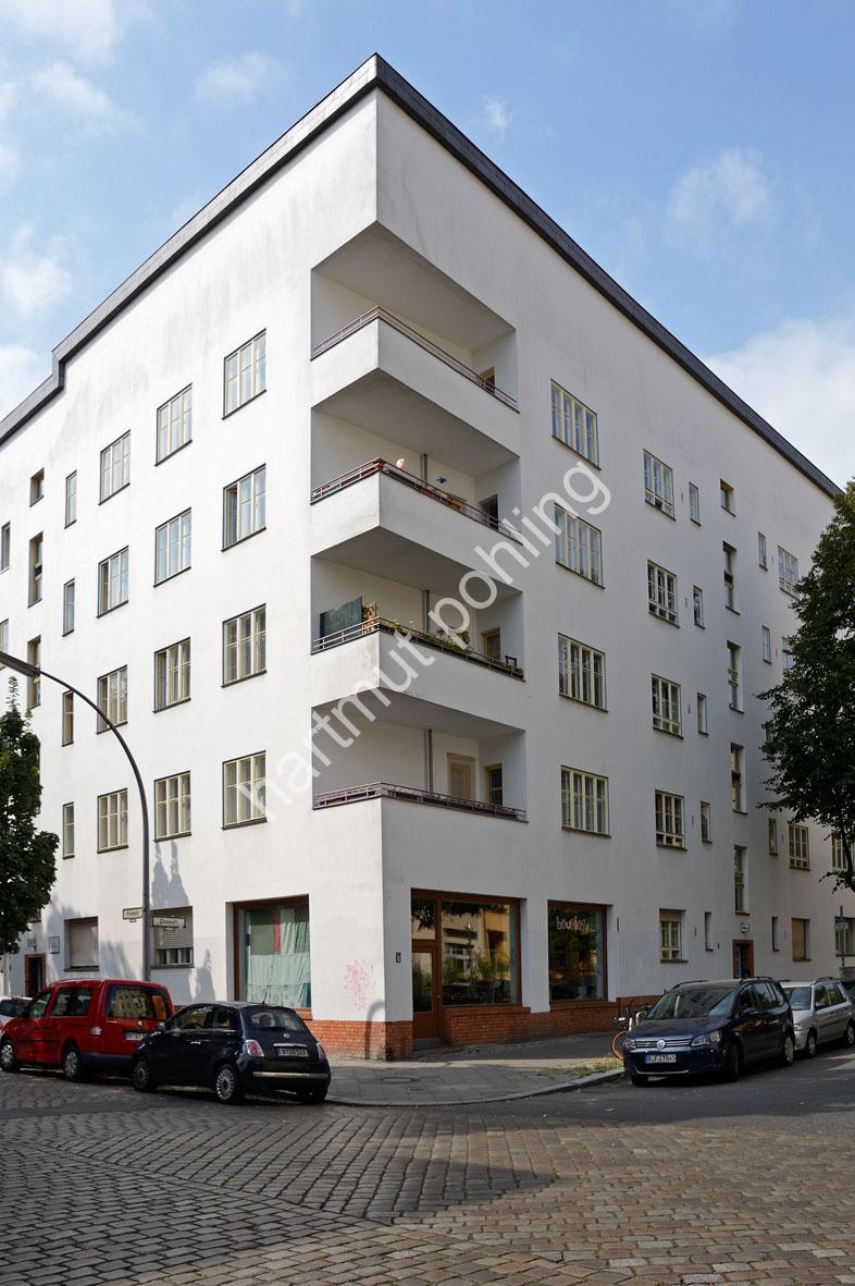 TAUT-BRUNO-SIEDLUNG-OSSASTRASSE02