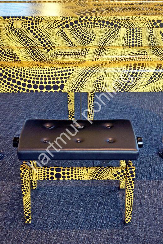 KUSAMA-YAYOI-YELLOW-PIANO-TOKYO-METROPOLITAN-GOVERNMENT-BUILDING03