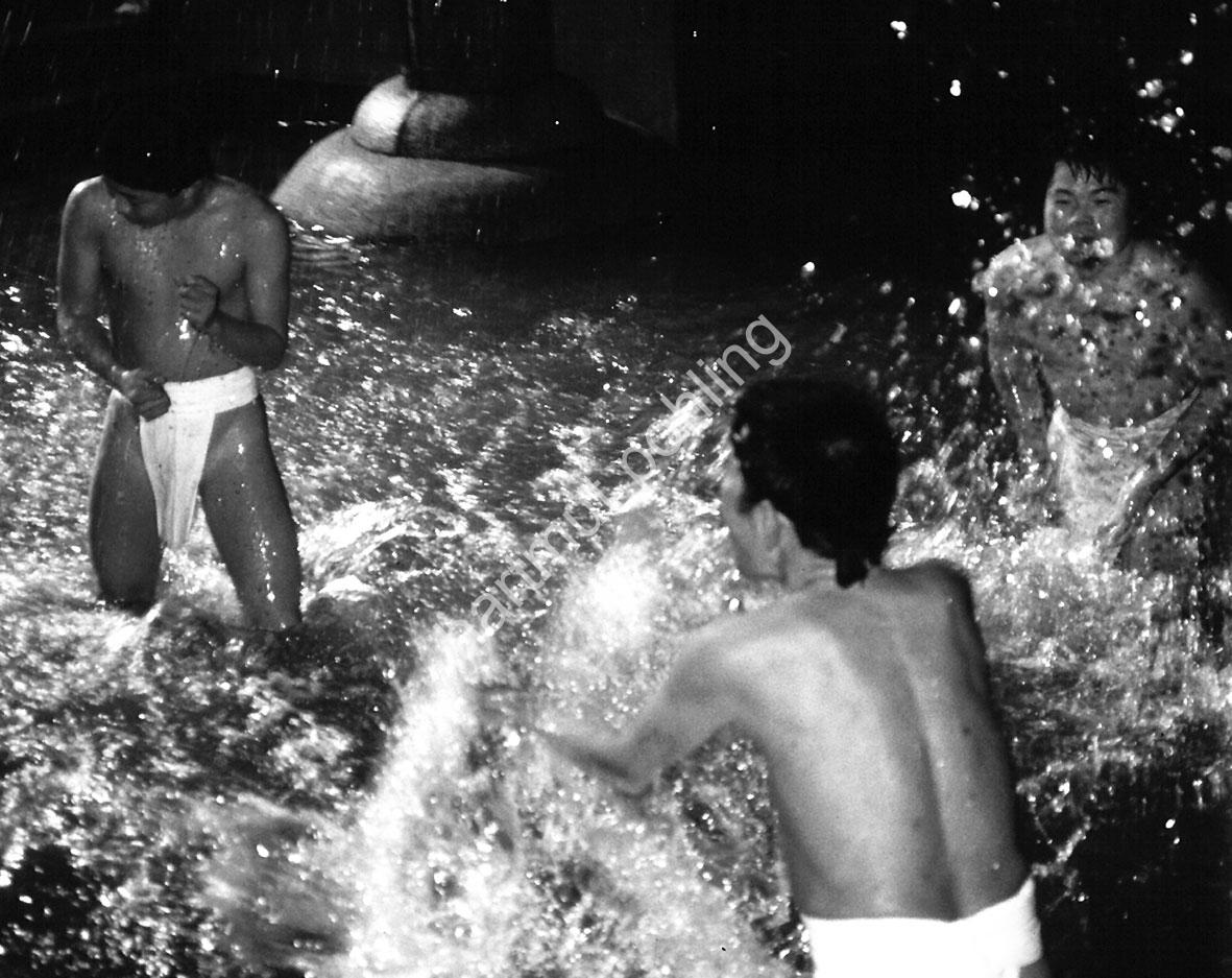 JAPAN-MATSURI-HADAKA20