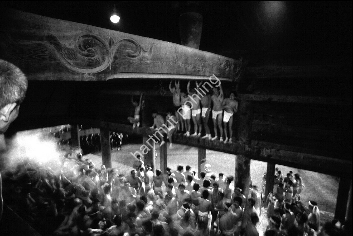 JAPAN-MATSURI-HADAKA27