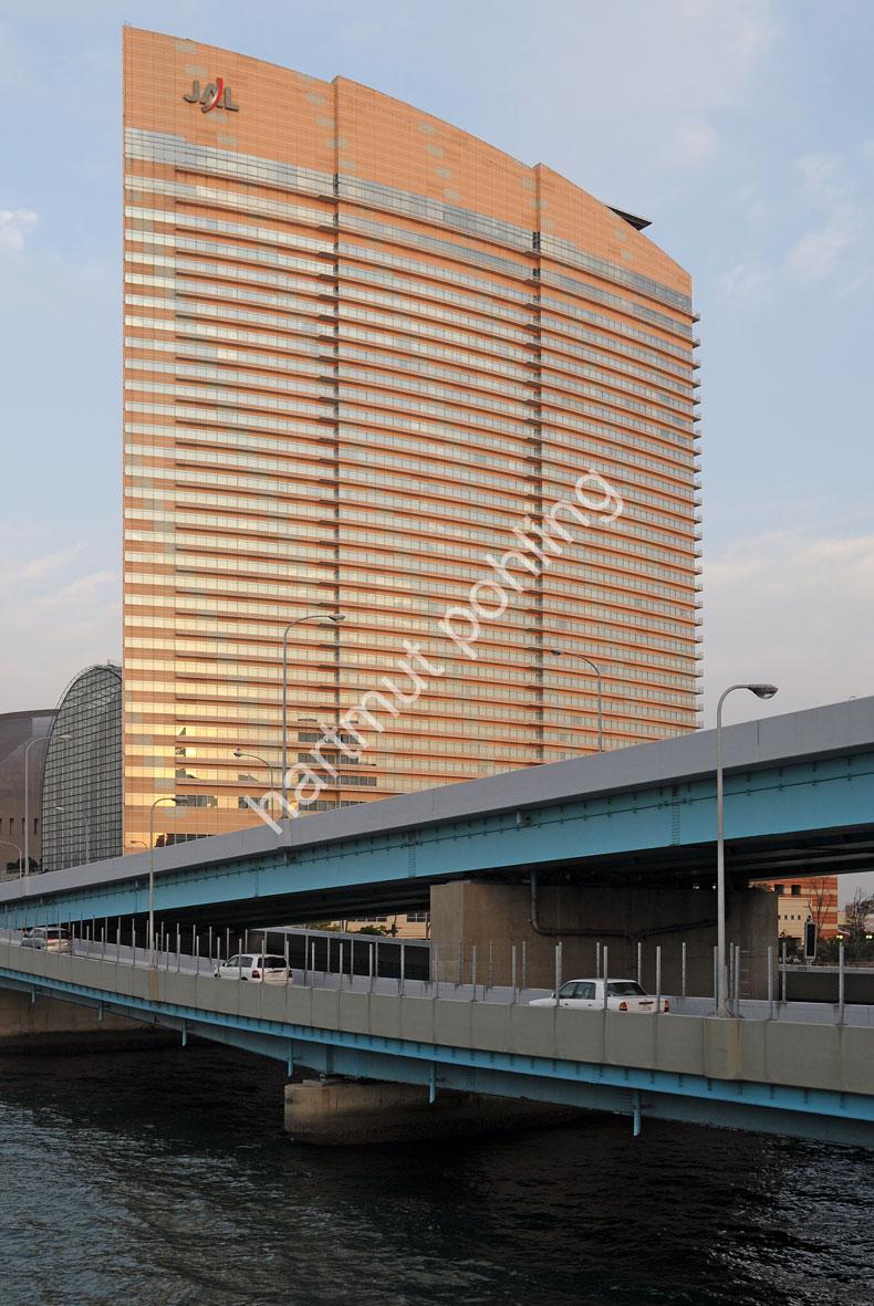 JAPAN-STADT-FUKUOKA-HILTON-SEA-HAWK