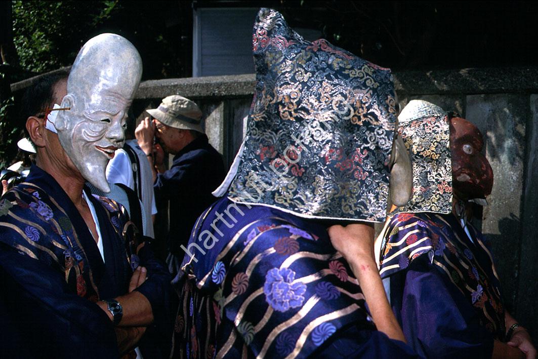 JAPAN-MATSURI-MENKAKE-GYORETSU-FUKUROKU-JU
