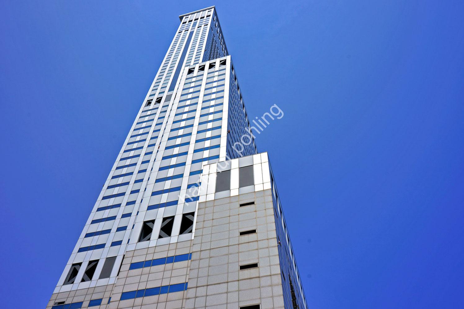 YASUI-ARCHITECTS-RINKU-GATE-TOWER06