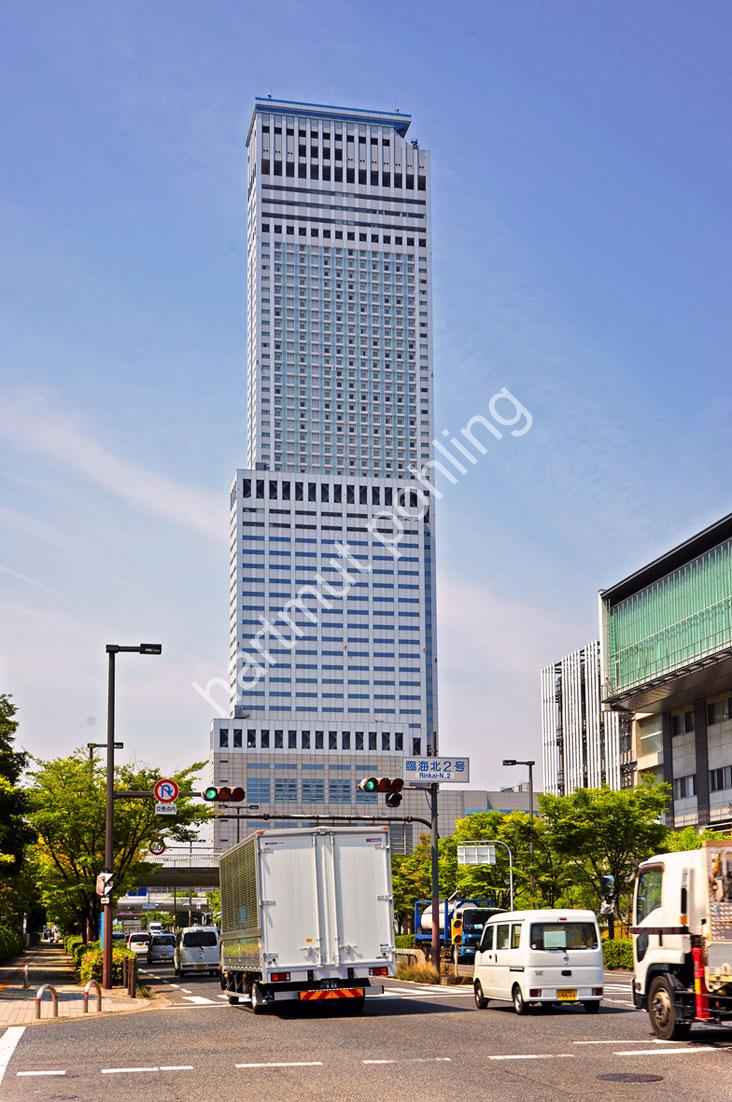 YASUI-ARCHITECTS-RINKU-GATE-TOWER08
