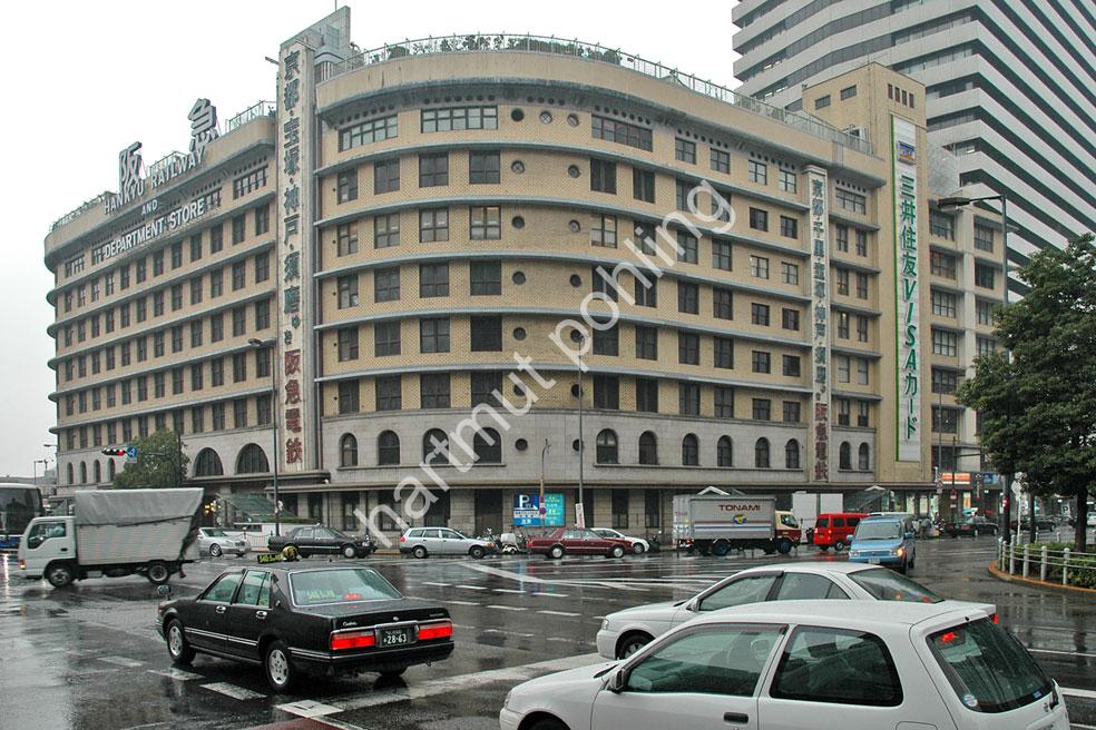 ITO-CHUTA-UMEDA-HANKYU-BUILDING02