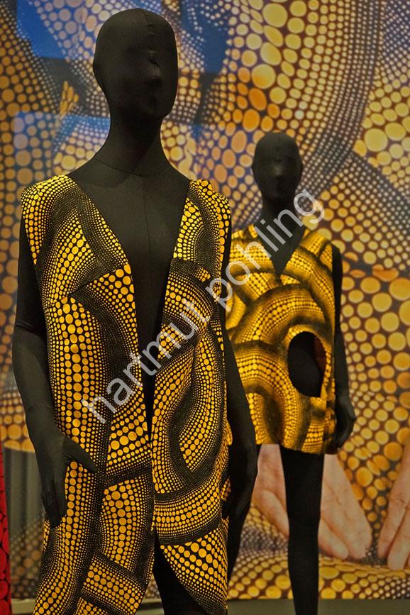 KUSAMA-YAYOI-KUSAMA-DRESS02